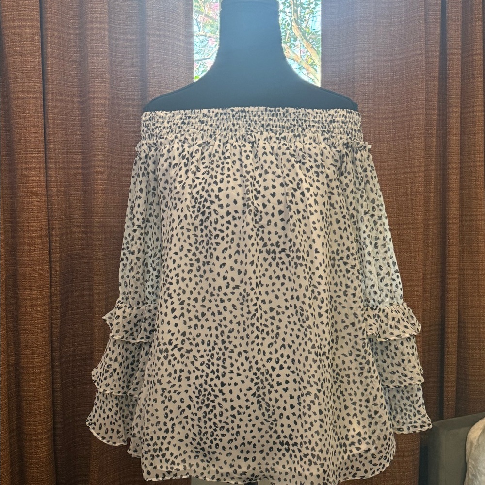 MACARON Black and White Smocked Top